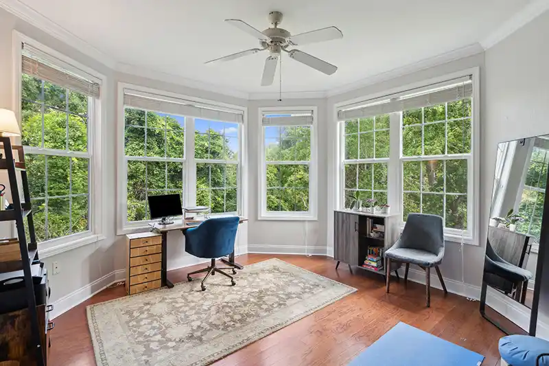 60 Fenwick Hall Allee